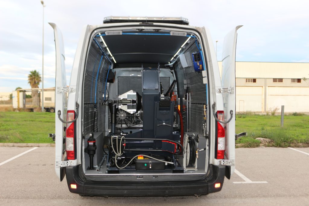 Aumenta la capacidad de carga con nuestras estanterías para furgonetas -  VALSAT