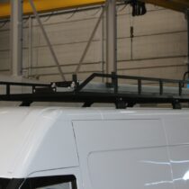 Flota vehículos Iveco Daily baca fabricada a medida